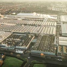 宾利 以太阳能驱动奢华，引领可持续未来